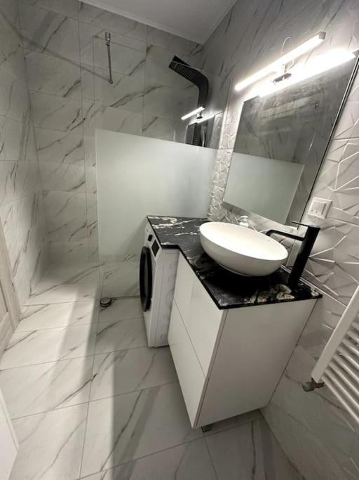 Central River Apartment Клуж-Напока Екстериор снимка